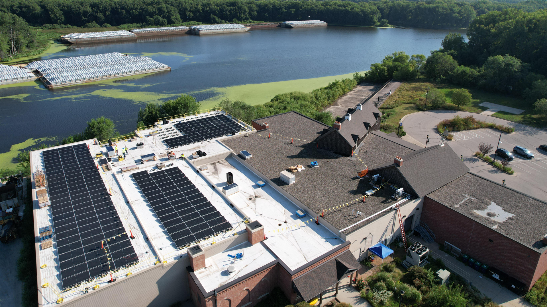 Minnesota Marine Art Museum rooftop solar array